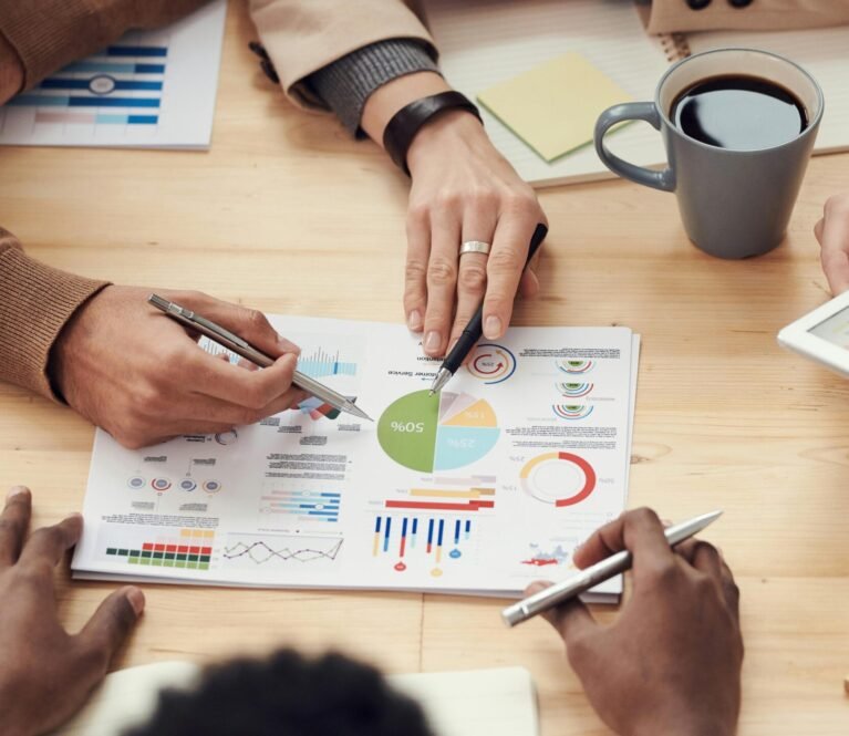 Sakarya SEO ajansı Ti Dizayn teknik analiz raporu Ti Dizayn Dijital Pazarlama Stratejisi ve Veri Analizi Ekranı