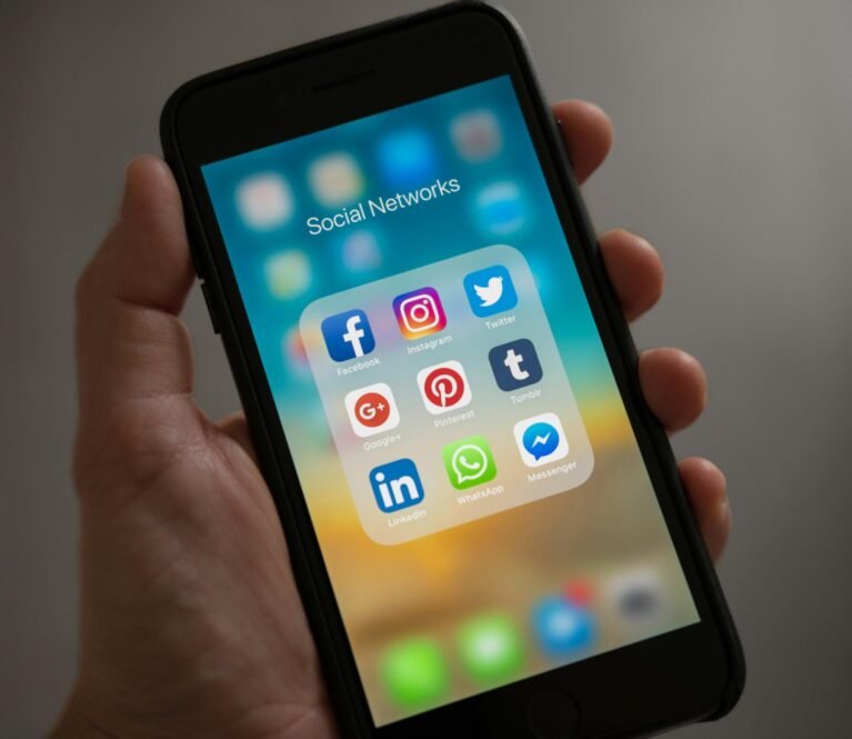 dijital ajans, web tasarımı, kurumsal web sitesi, mobil uyumlu web tasarımı, SEO uyumlu site, kreatif ajans, yazılım desteği, sosyal medya yönetimi, dijital pazarlama, grafik tasarım, mockup çalışmaları, marka kimliği oluşturma, dijital reklam yönetimi, Google reklamları, sosyal medya reklamları, içerik üretimi, stratejik reklam planlaması